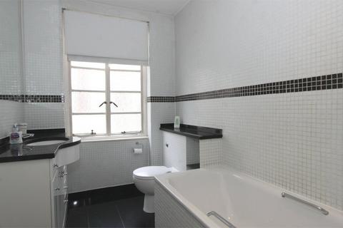 4 bedroom apartment to rent, Gloucester Place, London, NW1