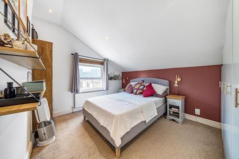 1 bedroom flat for sale, Kimberley Road, Clapham