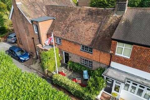 2 bedroom character property for sale, Oathall Road, Haywards Heath, RH16