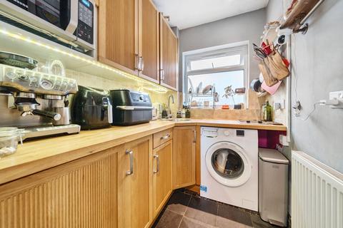 Flat 3, 42 The Crescent, London, SW19 8AN