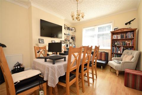 3 bedroom semi-detached house for sale, Armley Grange Drive, Leeds