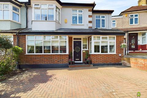 5 bedroom semi-detached house for sale, Woodland Way, London, SE2