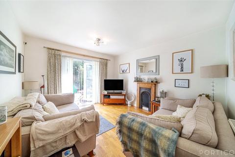 2 bedroom terraced house for sale, Bartholomew Close, London