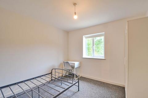 1 bedroom in a house share to rent, Filton Avenue, Horfield