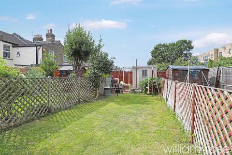 3 bedroom terraced house for sale, Chingford Mount Road, London E4