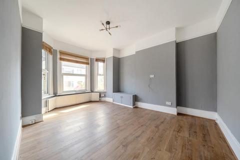 3 bedroom flat for sale, Brownlow Road,  Finchley,  N3