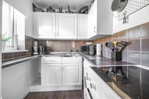 201 Estcots Drive, East Grinstead, RH19 3YP