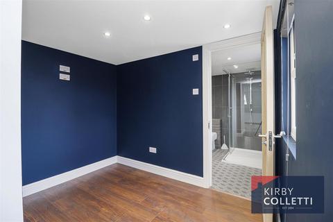 120 Rye Road, Hoddesdon, EN11 0HW
