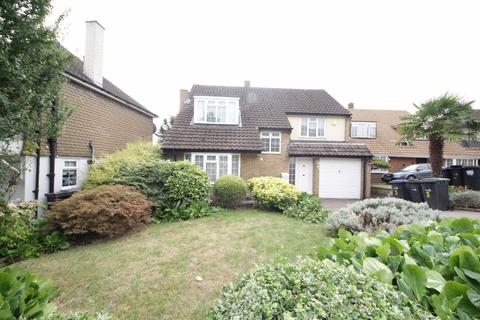 4 bedroom detached house to rent, Claremont road, Hadley Wood, EN4