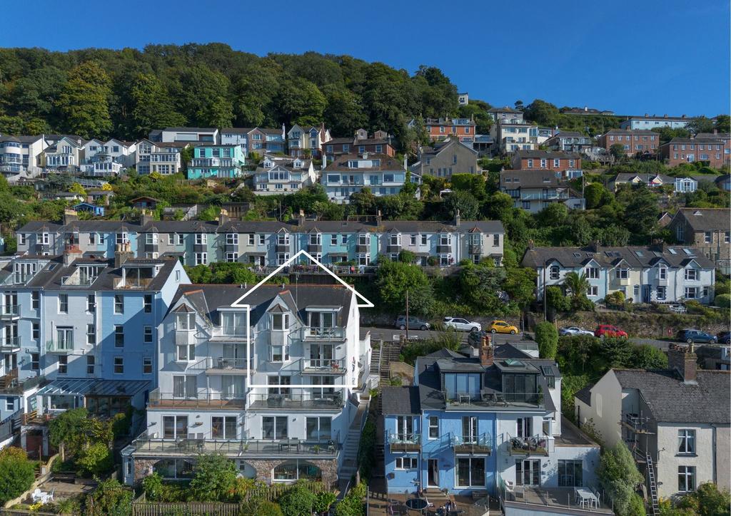 5 Marina Court, Kingswear Drone shot