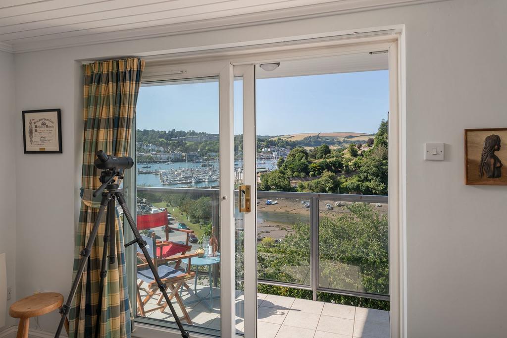 5 Marina Court, Kingswear, Balcony