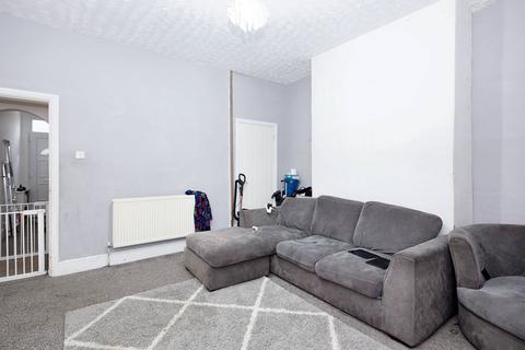 3 bedroom terraced house for sale, Ashton Road, Oldham OL8