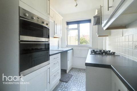 3 bedroom terraced house for sale, Earlswood Avenue, Thornton Heath