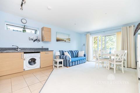 2 bedroom flat for sale, St. Catherines Road, Bournemouth BH6