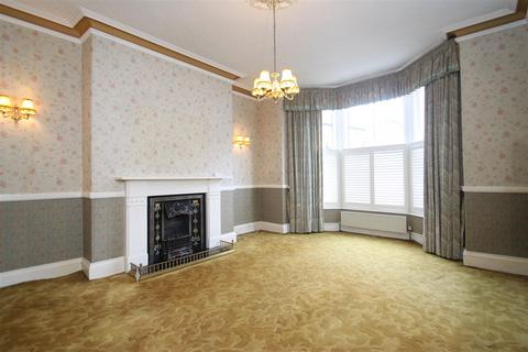 6 bedroom terraced house for sale, East Park Road, Harrogate HG1