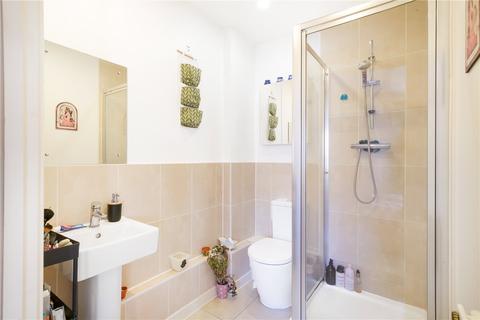 33 Chris Pullen Way, London, N7 9FG