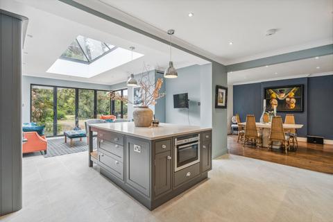 Abbots Mead Crown Lane, Farnham Royal, Slough, SL2 3SF