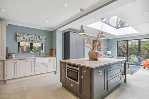 Abbots Mead Crown Lane, Farnham Royal, Slough, SL2 3SF