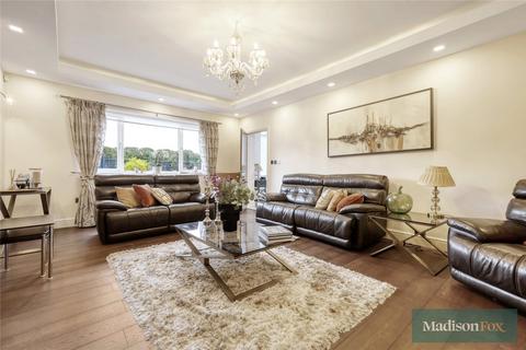 4 bedroom detached house for sale, Lambourne Road, Essex IG7