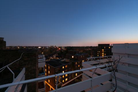 2 bedroom apartment for sale, Warwick Drive, London, SW15
