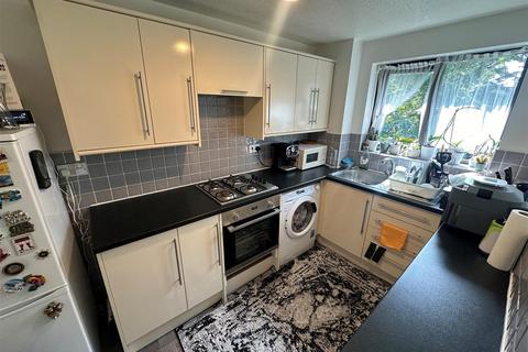 1 bedroom flat for sale, Astra Court, Watford WD18