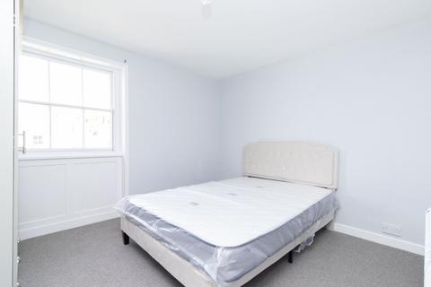 2 bedroom apartment to rent, Albert Terrace, Margate, CT9