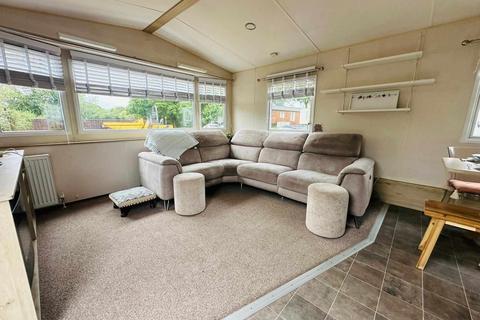 2 bedroom holiday park home for sale, The Fairway, Sandown, Isle of Wight PO36