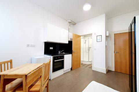 Studio to rent, 704 Woolwich Road Studio 10 London SE7 8LQ