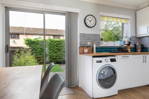 2 Carleton Gate, Giffnock, Glasgow, G46 6NU