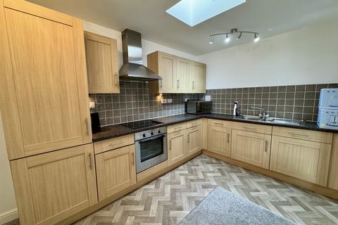 2 bedroom penthouse for sale, Garden Close, Poulton-le-Fylde FY6