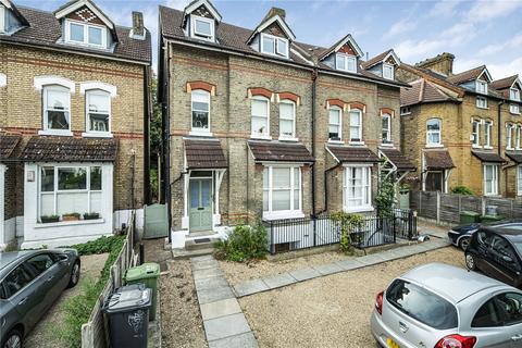 Flat D, 362 Lee High Road, London, SE12 8RS