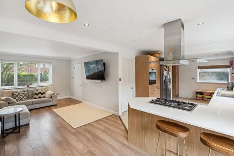 57 Heath Road, Beaconsfield, HP9 1DG
