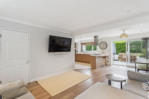 57 Heath Road, Beaconsfield, HP9 1DG