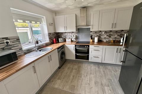 3 bedroom detached house for sale, Waterloo Road, Capel Hendre, Ammanford