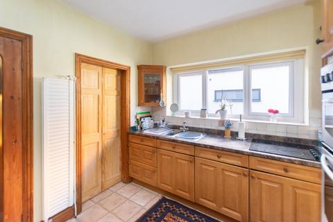 63 Wetherby Road, Harrogate, HG2 7SG