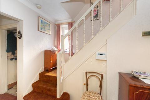 63 Wetherby Road, Harrogate, HG2 7SG