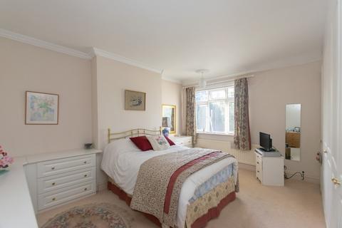 63 Wetherby Road, Harrogate, HG2 7SG