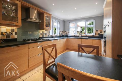 4 bedroom detached house for sale, Far Laund, Belper DE56