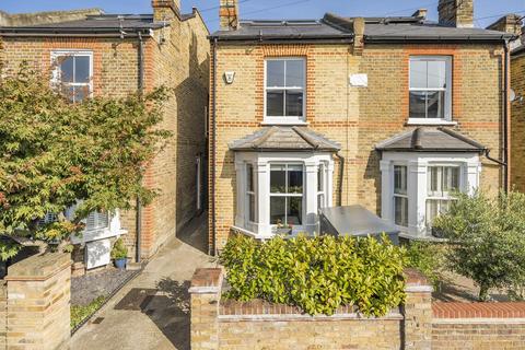 4 bedroom semi-detached house for sale, Canbury Park Road, Kingston Upon Thames KT2