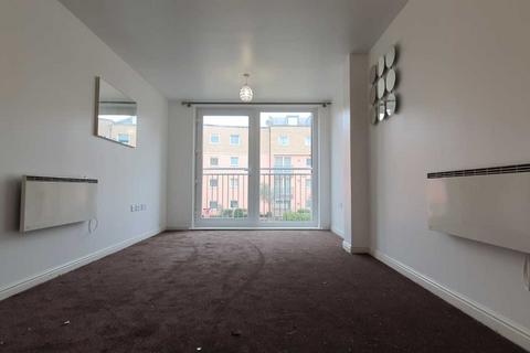 2 bedroom apartment to rent, Feltham TW14