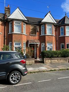 1 bedroom flat to rent, Langham Road, London N15