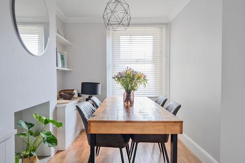 182 Bath Road, Longwell Green, Bristol, BS30 9DB