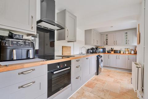 182 Bath Road, Longwell Green, Bristol, BS30 9DB