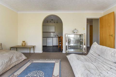 1 bedroom apartment for sale, Birchett Road, Hampshire GU11