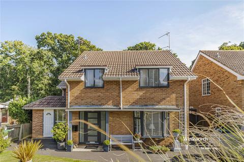 4 bedroom detached house for sale, Bute Drive, Highcliffe, Christchurch, BH23