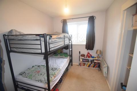 2 bedroom flat for sale, Underhill Close, Newport