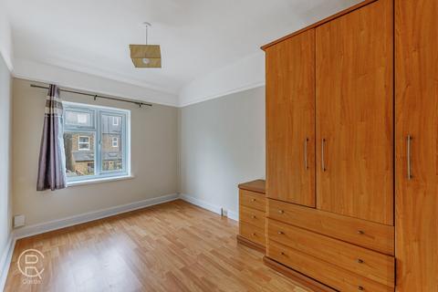 9 Montague Road, London, W7 3PG