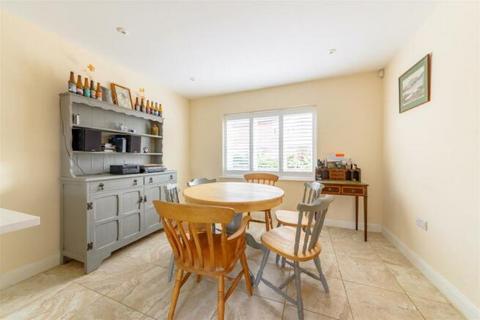 4 bedroom detached house to rent, Spinney Hill, Oakham LE15