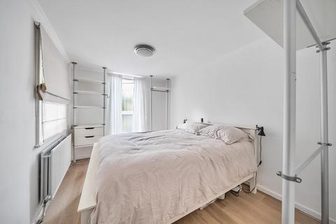 62b Gascony Avenue, London, NW6 4NE