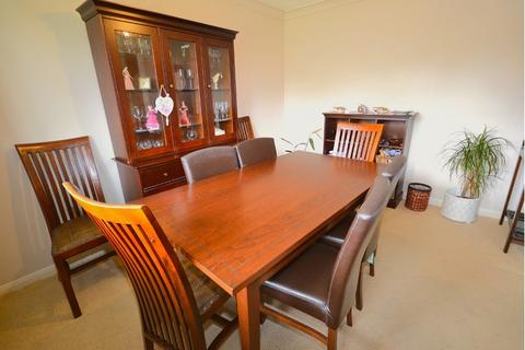 11 Ambleside Drive, Spalding, PE11 1JU